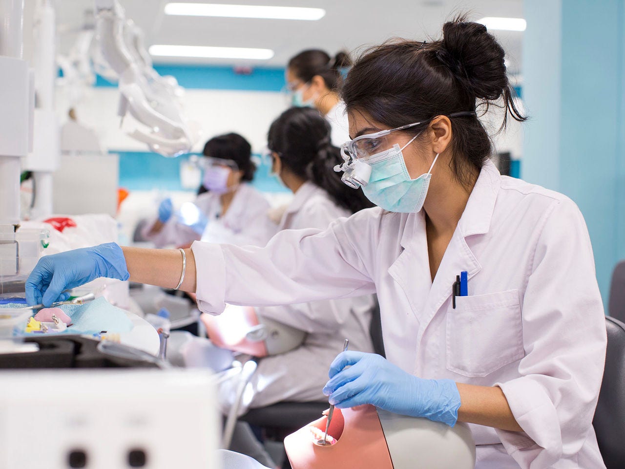 About the School of Dentistry