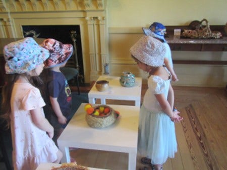 A walk to Urrbrae House